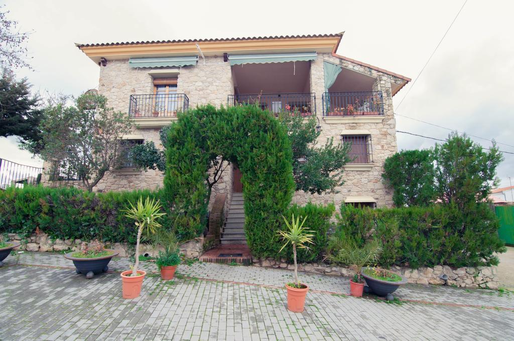 Apartamentos De Astroturismo La Canada Torrejon el Rubio Exterior photo